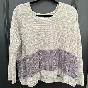 Knit Long Sleeve Sweater | Brand: Daytrip